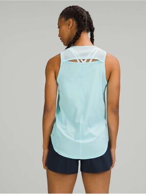 Lululemon Women’s Sculpt Tank Top in Icing Blue